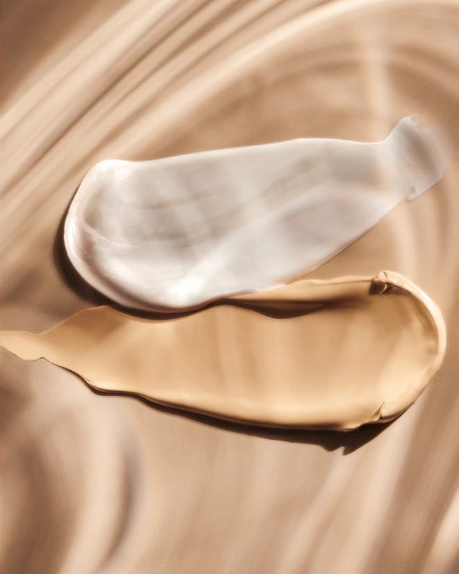 LA MER The Soft Fluid Long Wear Foundation SPF 20 - Luxury Skincare Foundation